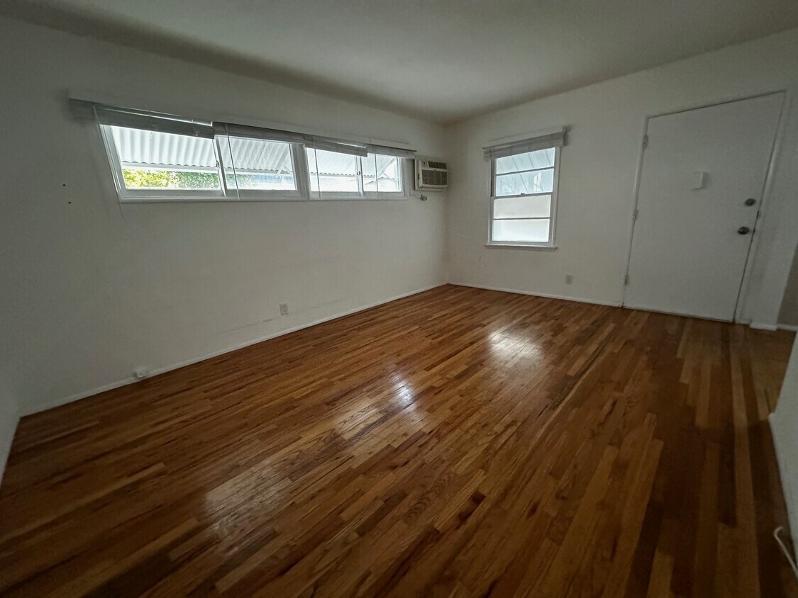 Living Room - 4362 Troost Ave