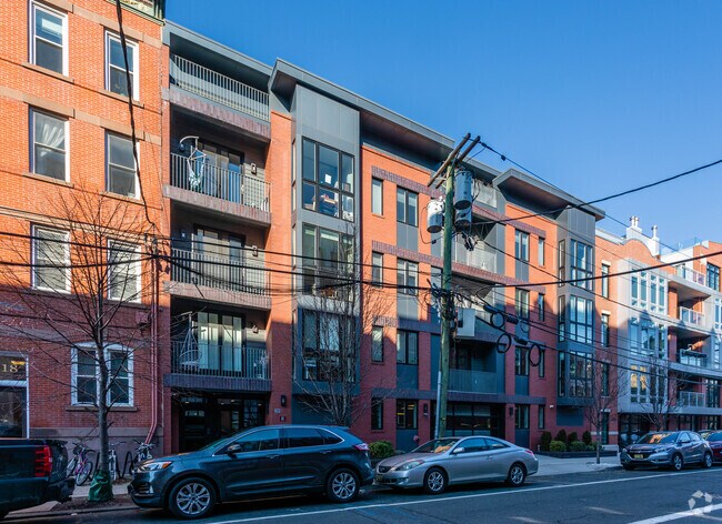 Building Photo - Gotham Grand