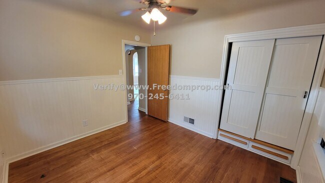 Foto del edificio - 1323 N 18th St