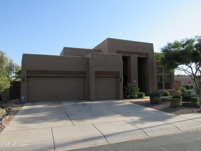 Building Photo - 4823 E Hashknife Rd