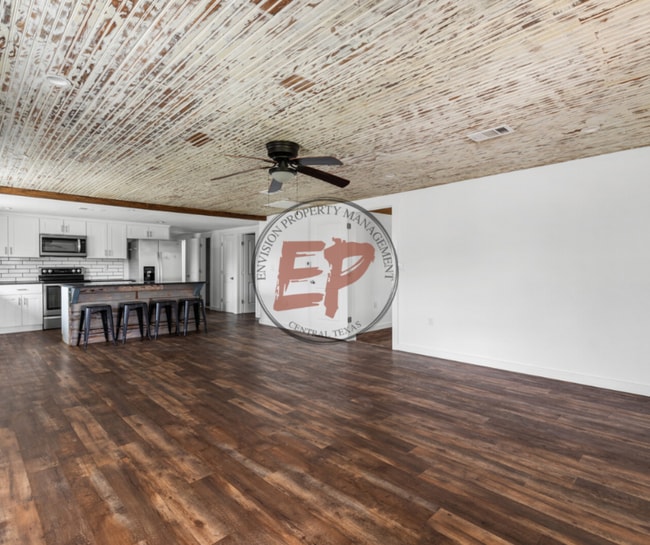 Building Photo - 511 N Aspen St