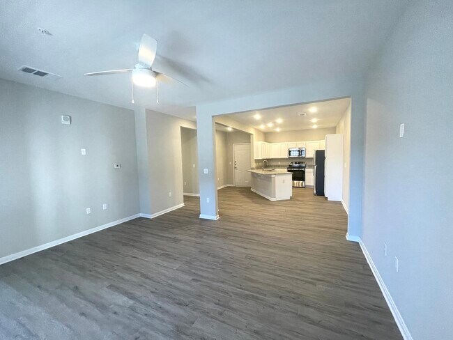 Foto del edificio - 300 Willow Grv Wy
