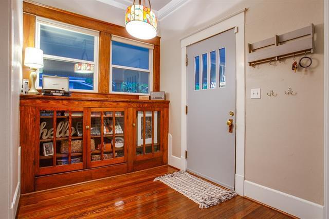 Building Photo - 628 Woodlawn Ave