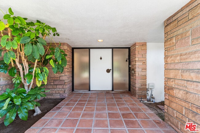 Foto del edificio - 5160 Los Feliz Blvd