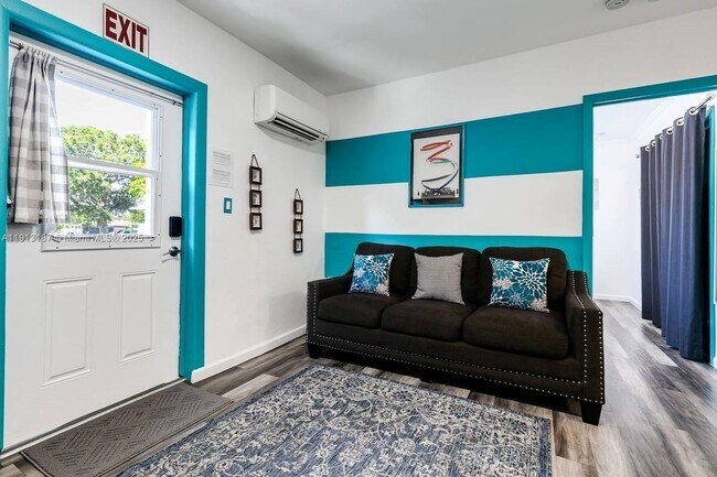 Foto del edificio - 1629 Johnson St