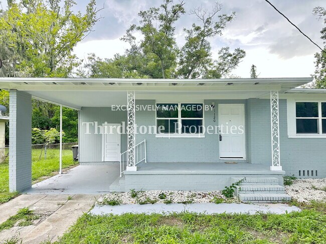 Building Photo - 1120 Skye Dr E