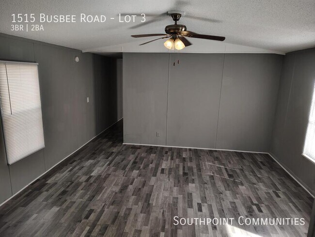 Foto del edificio - 1515 Busbee Rd