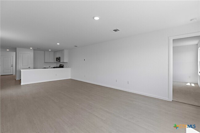 Building Photo - 285 Tahoe Ave