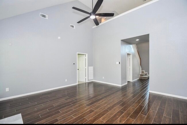 Building Photo - 18522 Autumn Park Dr