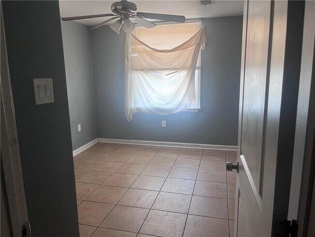 Foto del edificio - 7500 Symmes Ave
