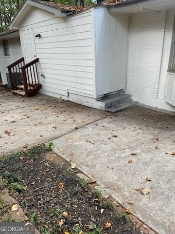 Building Photo - 735 Brookwood Dr