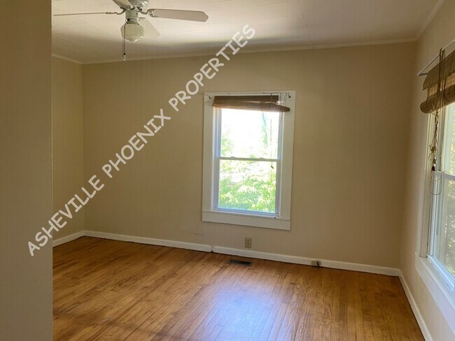 Building Photo - 22 Penley Avenue