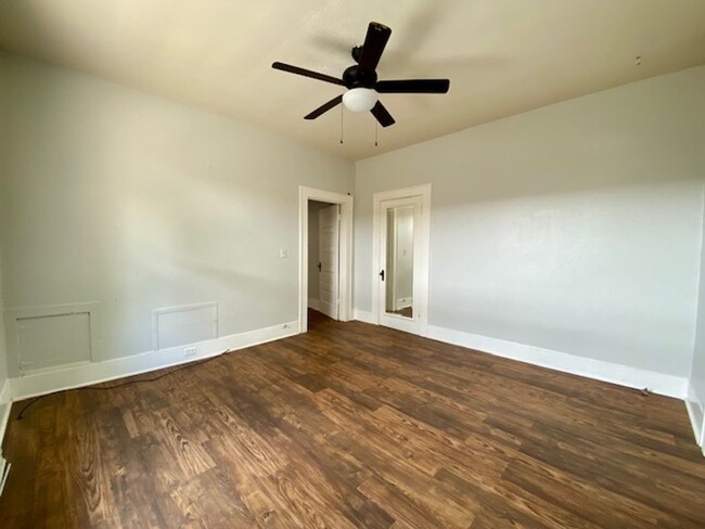 Building Photo - 632-634 Kings Hwy. [2 UNITS]