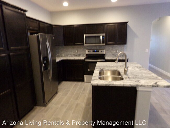 Building Photo - 3 br, 2 bath House - 723 Pala Mesa