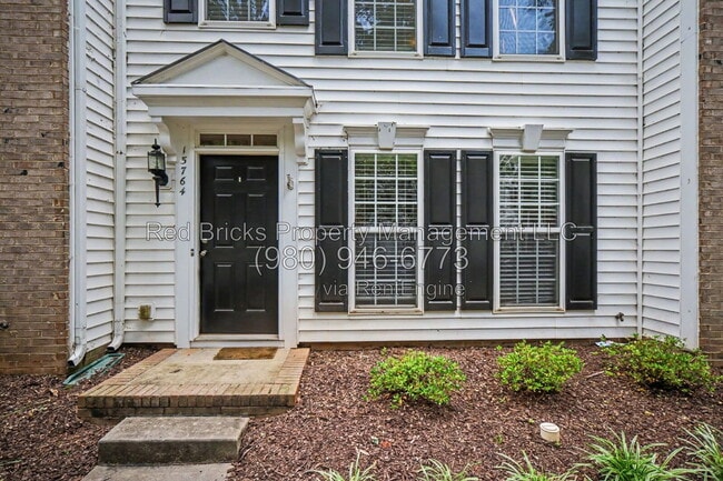 Building Photo - 15764 Castle Watch Ave