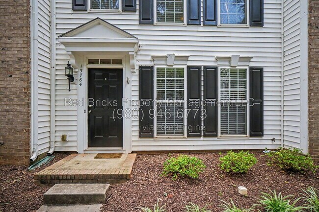 Foto del edificio - 15764 Castle Watch Ave