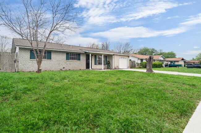 Building Photo - 5058 Guinevere Drive San Antonio, TX 78218