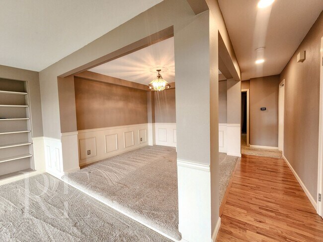 Building Photo - Stunning Single Story Home with Panoramic ...