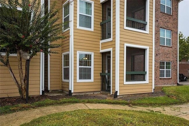 Photo - 5600 Devonbriar Way (Orlando, FL) Apartment