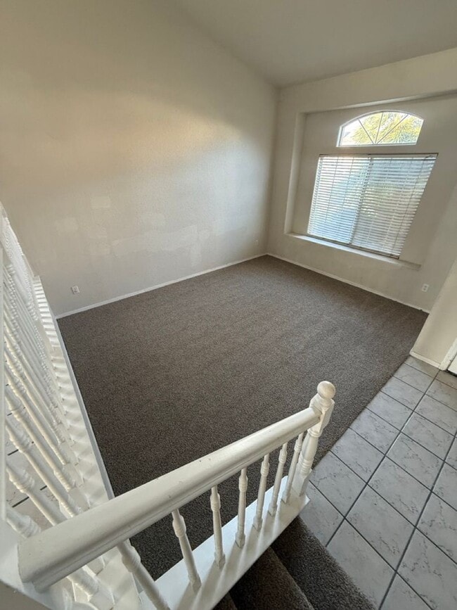 Foto del edificio - Charming 4-Bedroom Home in the Riverlakes Community