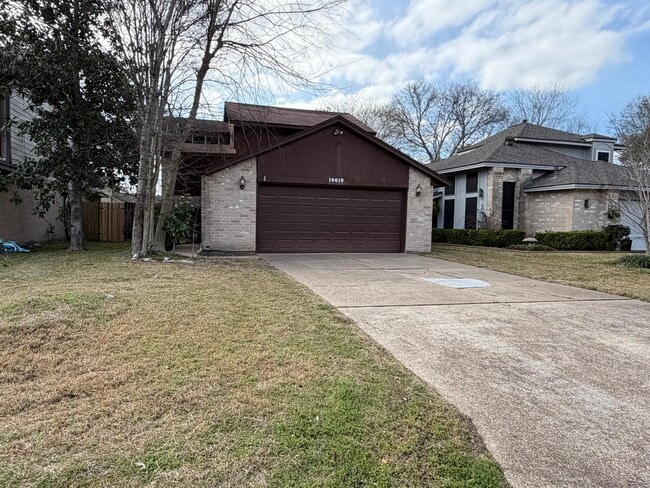 Building Photo - 16619 Capewood Dr