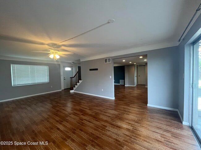 Building Photo - 390 Sabal Ave