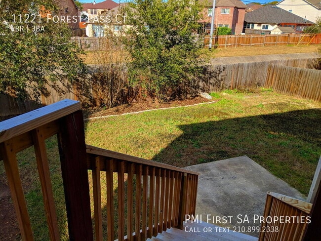 Building Photo - 11221 Forest Pass Ct