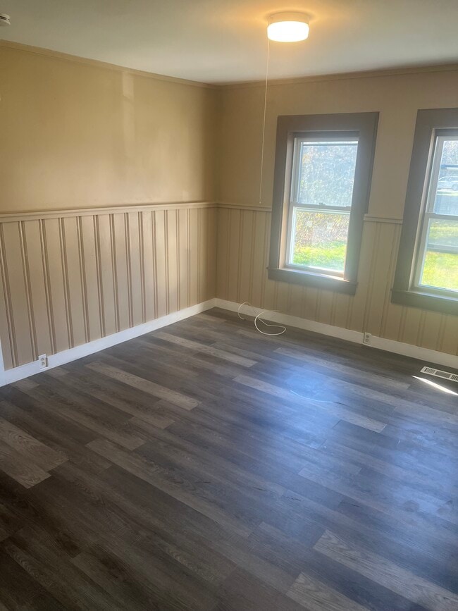 Foto del edificio - 15 Chisholm Ave