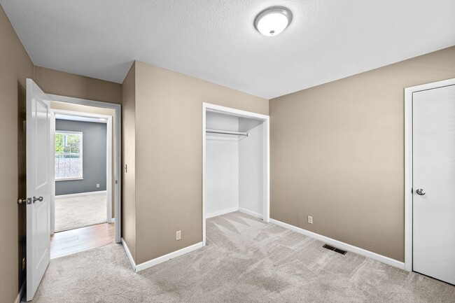 Building Photo - 2700 Perry St