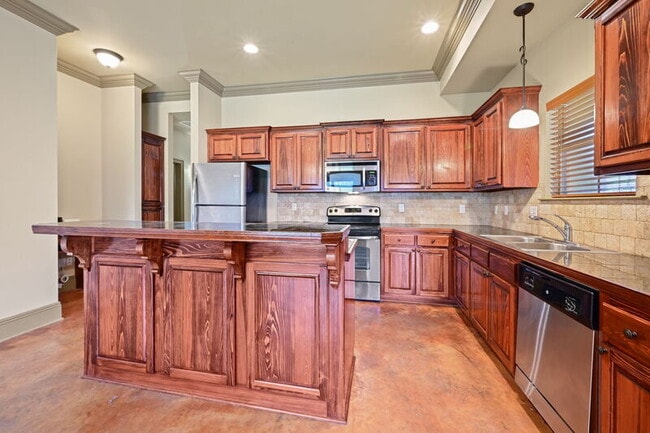 Foto del edificio - 3266 Northlake Ave