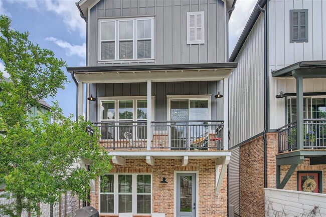Building Photo - 3809 Valley View Rd