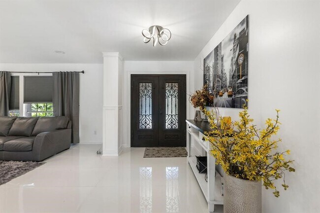 Foto del edificio - 5411 Graystone Ln