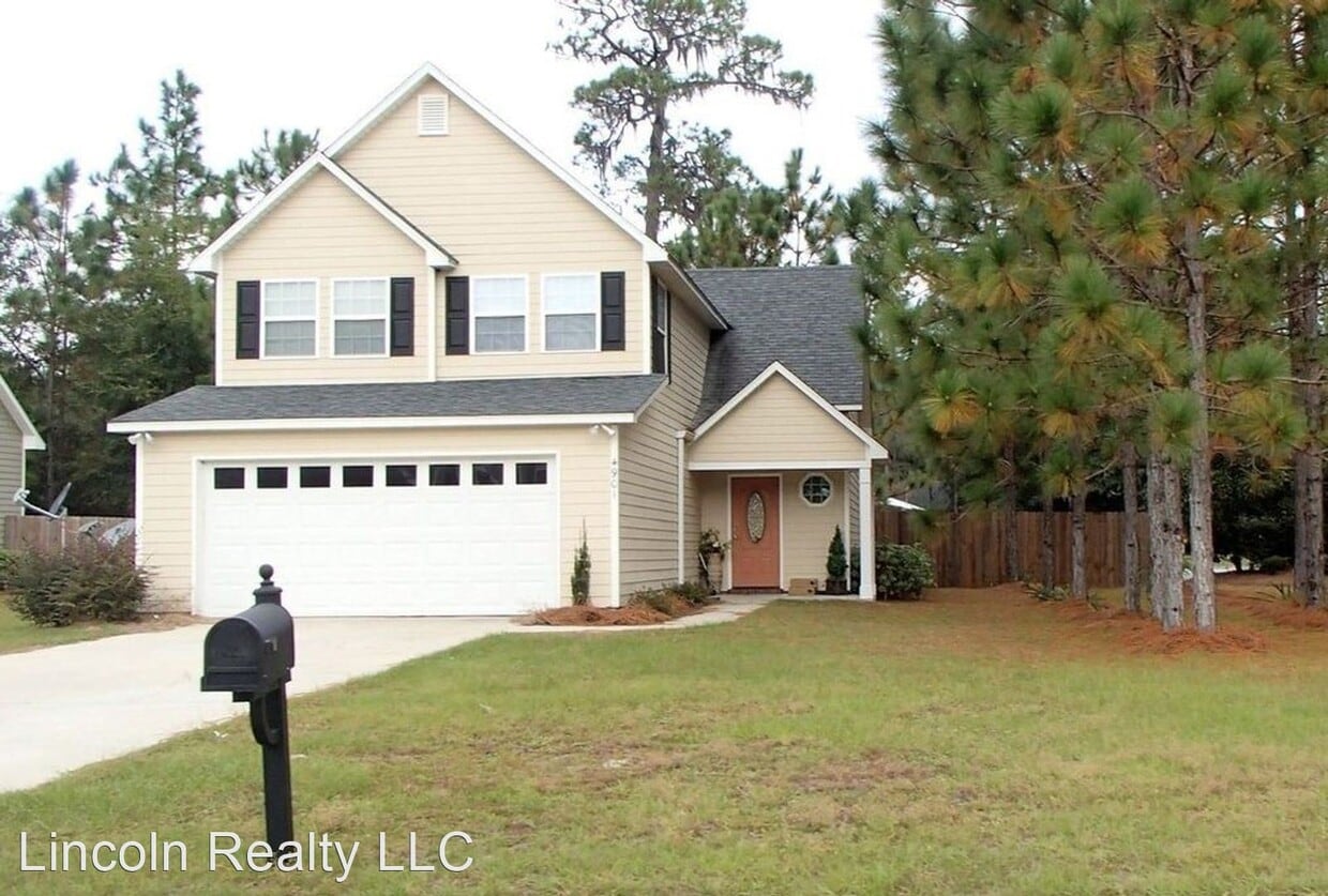 3 br, 2.5 bath House 4901 Liberty Cir House for Rent in Lake Park