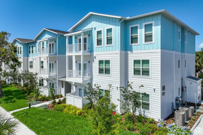 Photo - Bayou Court Apartments