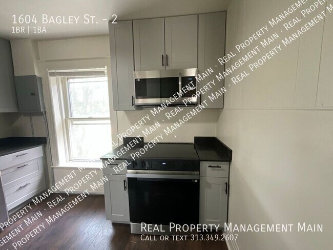 Foto del edificio - 1604 Bagley St