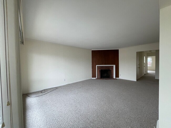 Building Photo - 1442 19TH