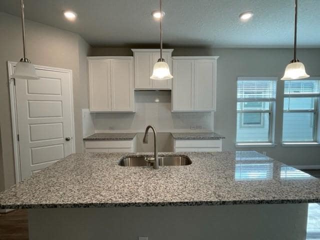 Building Photo - 1222 Lennea Garden None