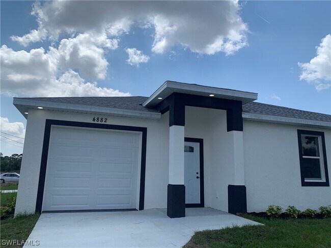 Foto del edificio - 4882 Golfview Blvd