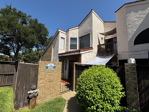 Building Photo - 503 Ranch Trail