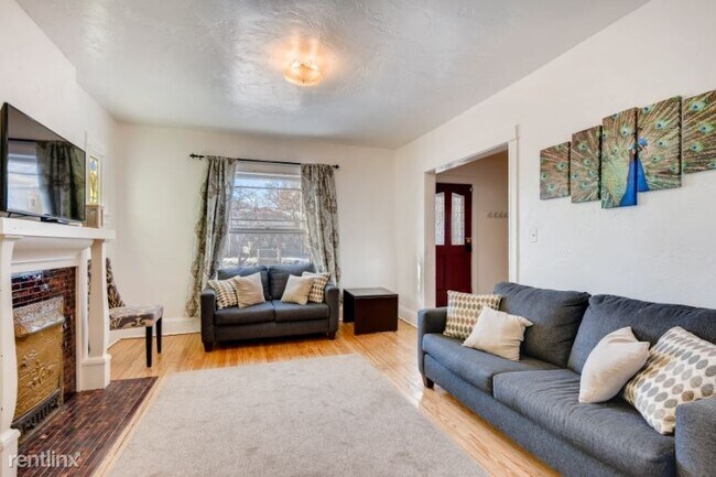 Building Photo - 3 br, 1.5 bath House - 3722 Tejon Street