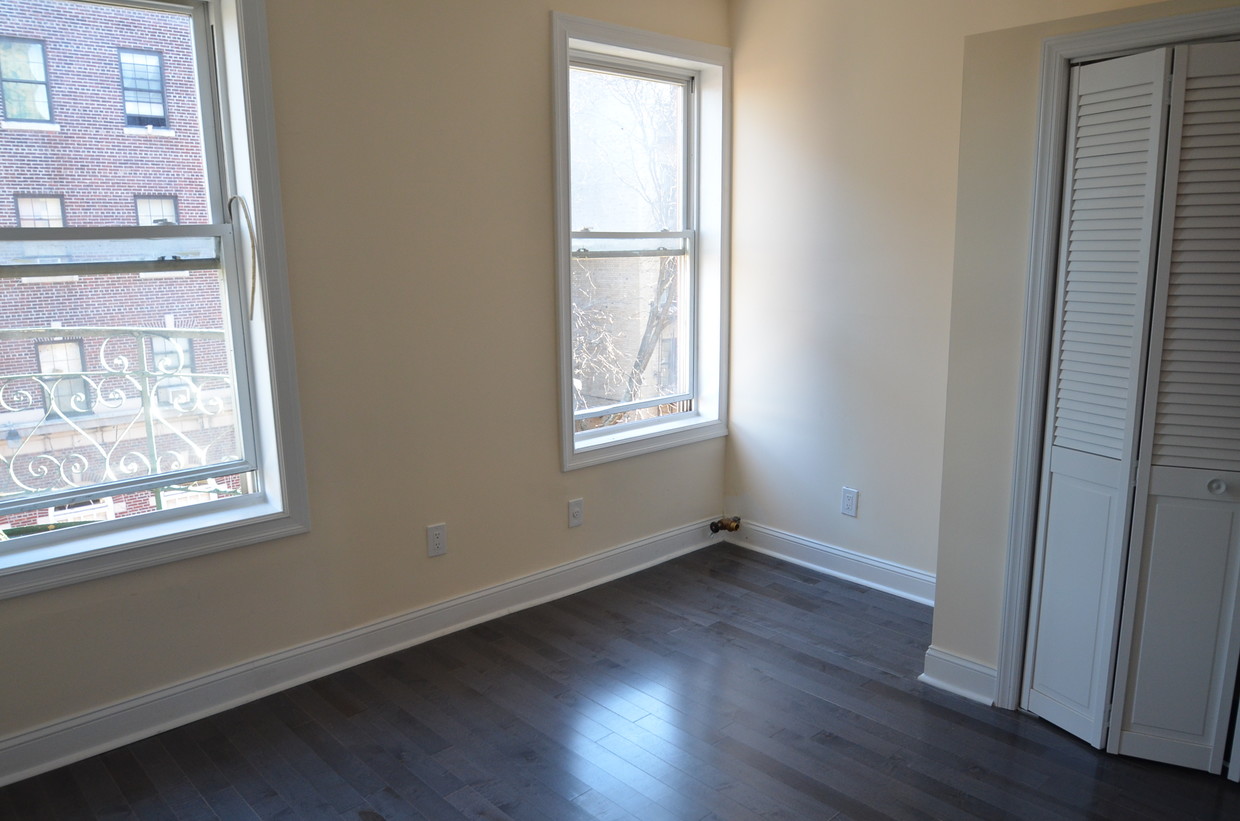 Primary Photo - 174 W 137th St