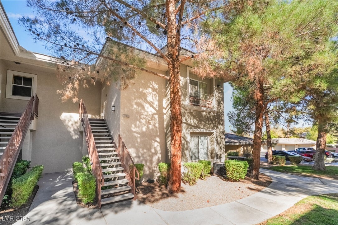 Foto principal - 1008 Domnus Ln