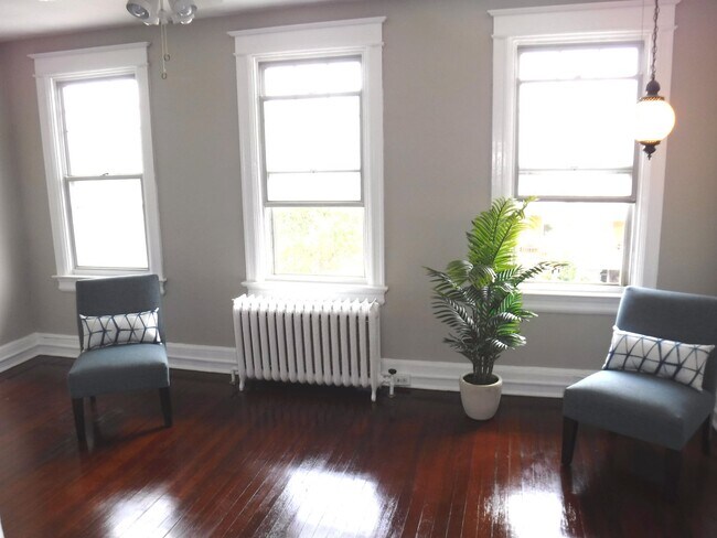 Foto del edificio - 1337 Quincy St NW