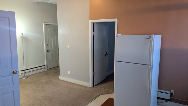 Foto del edificio - 60 N Main St