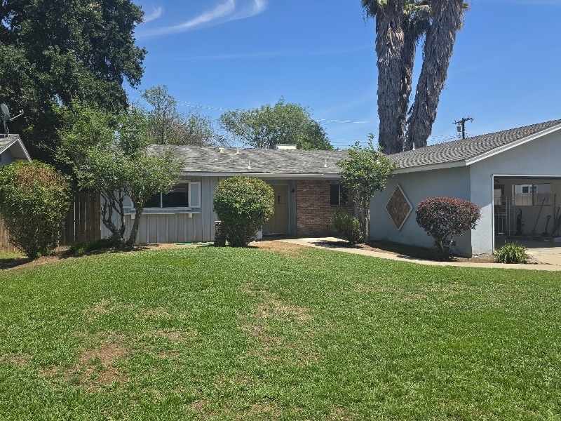 Primary Photo - 240 N Bollinger St