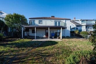 Building Photo - 10440 65th Ave S