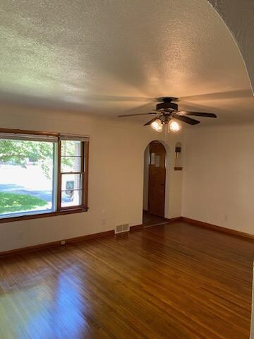 Building Photo - 725 Wyman St
