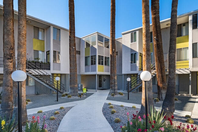 Una entrada acogedora - Latitude 33