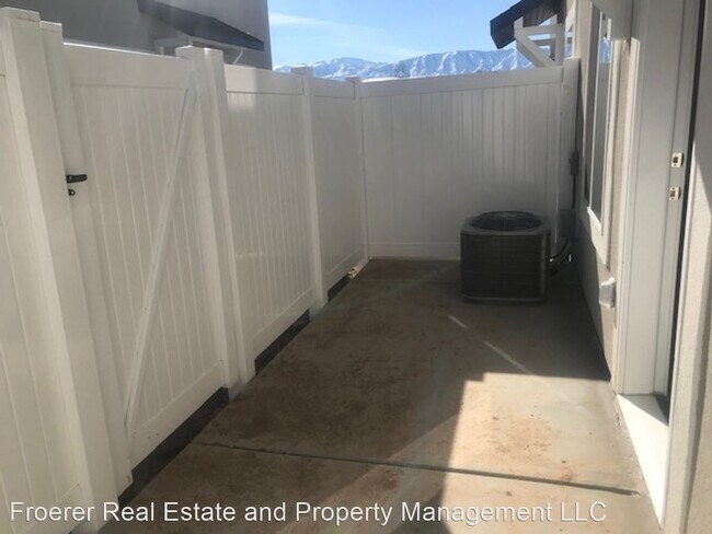 Foto del edificio - 3 br, 2.5 bath House - 335 N 100 W