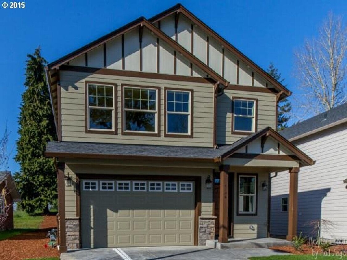 Primary Photo - 2 STORY CRAFTSMAN HOME